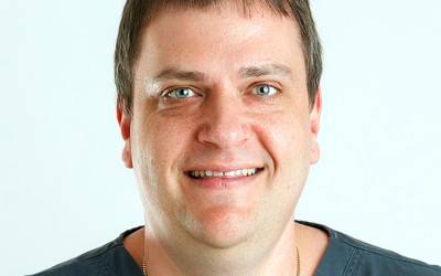 ZOBĀRSTS DR.ARMANDS OZOLIŅŠ – KAS KOPĪGS AUTO UN ZOBIEM?