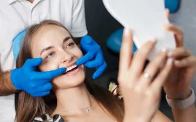 Zobu implanti pret venīriem – Kura ir labāka izvēle?